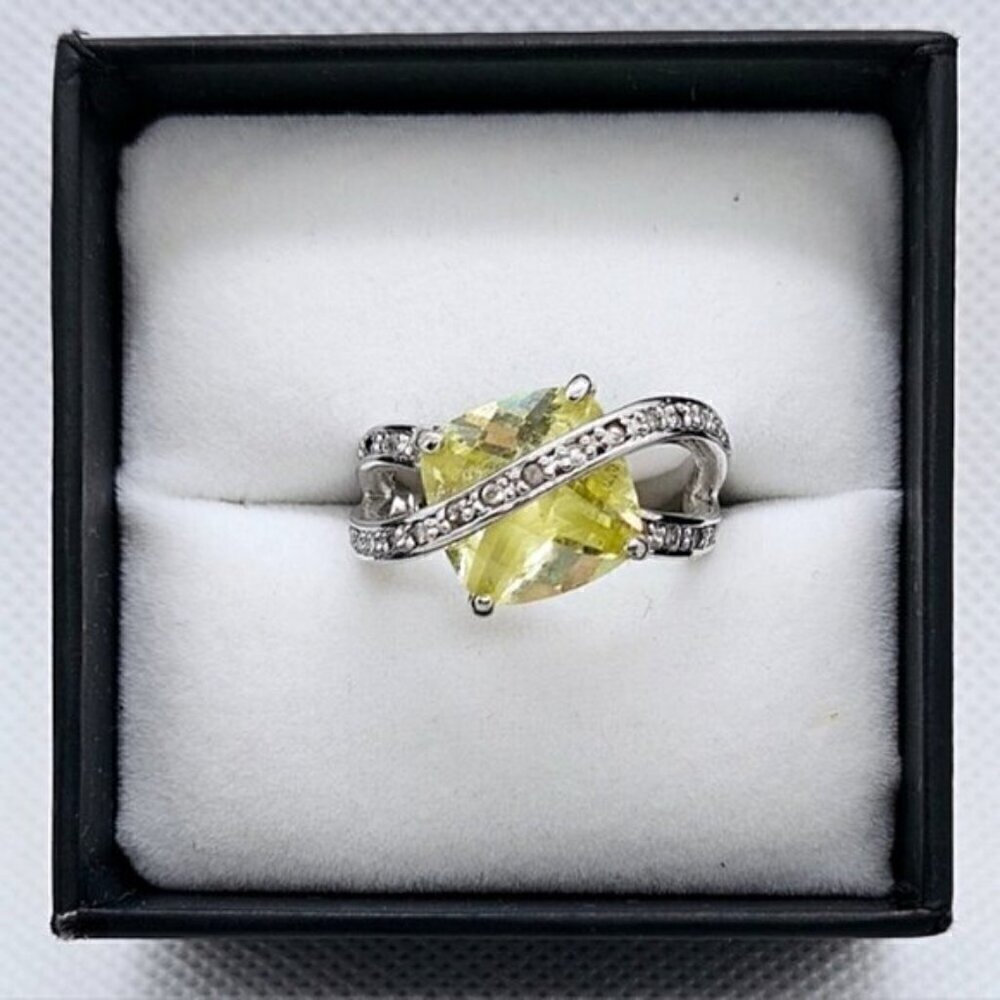 Yellow CZ Statement Ring Silver Tone Cable Band Size 8 Cocktail